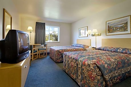 Double Room with Two Double Beds - Non-Smoking