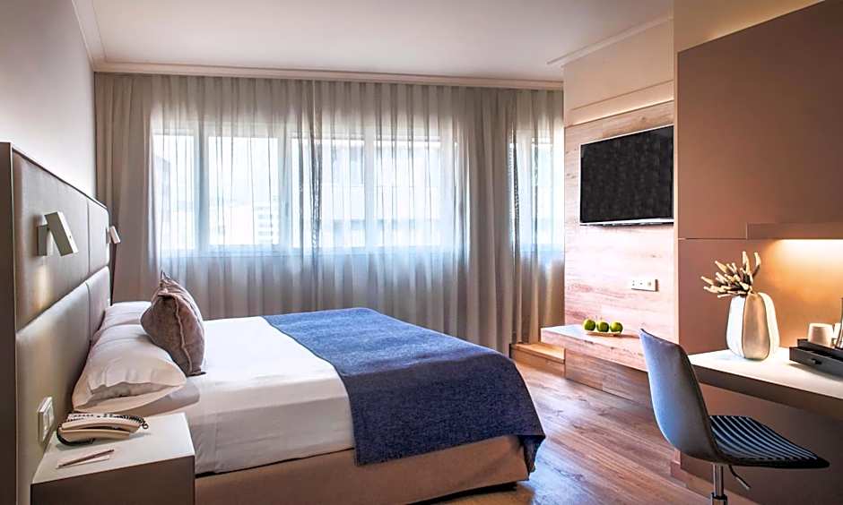 Salles Hotel Pere Iv