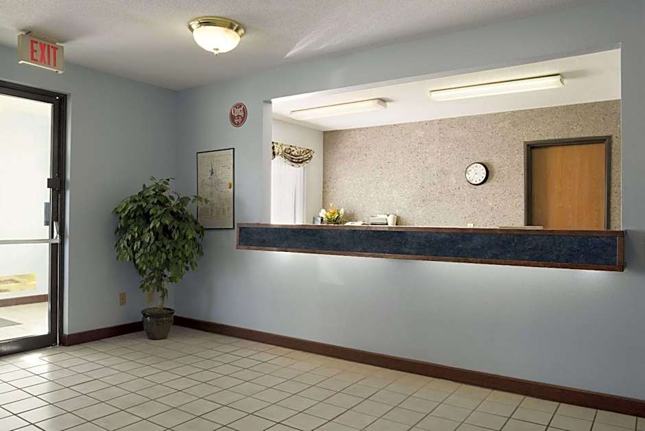 Super 8 by Wyndham Danville