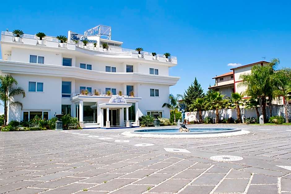 Hotel The Queen