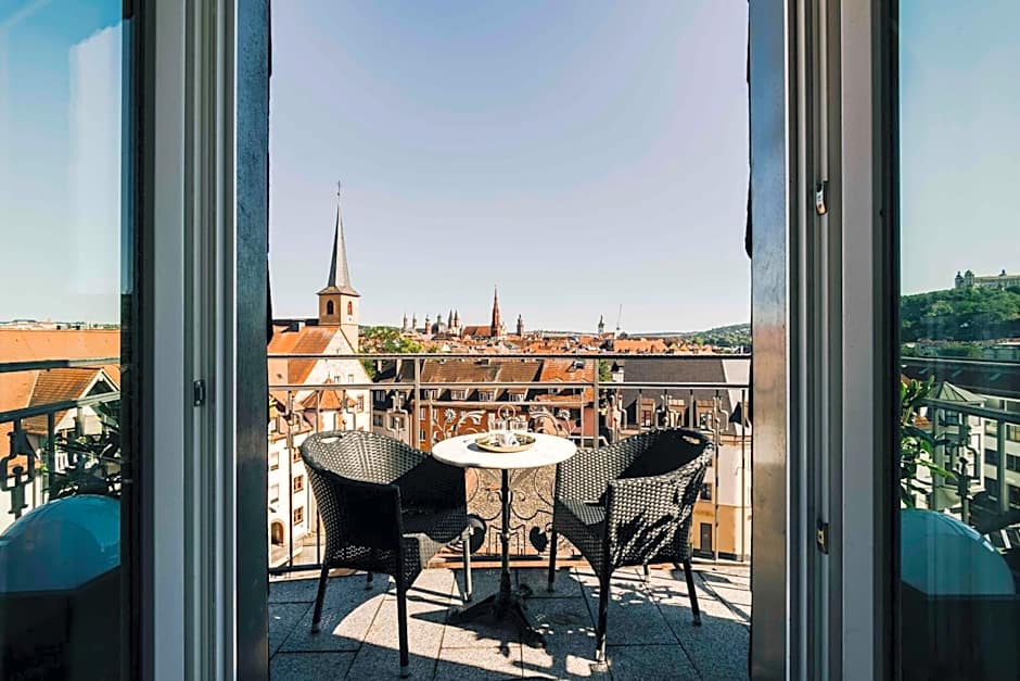 DAS v EVERT Hotel - am Congress Centrum Würzburg