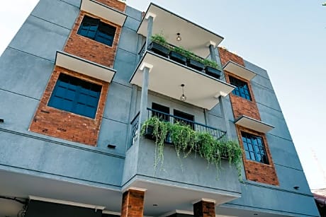 Tuju Abuserin Syariah