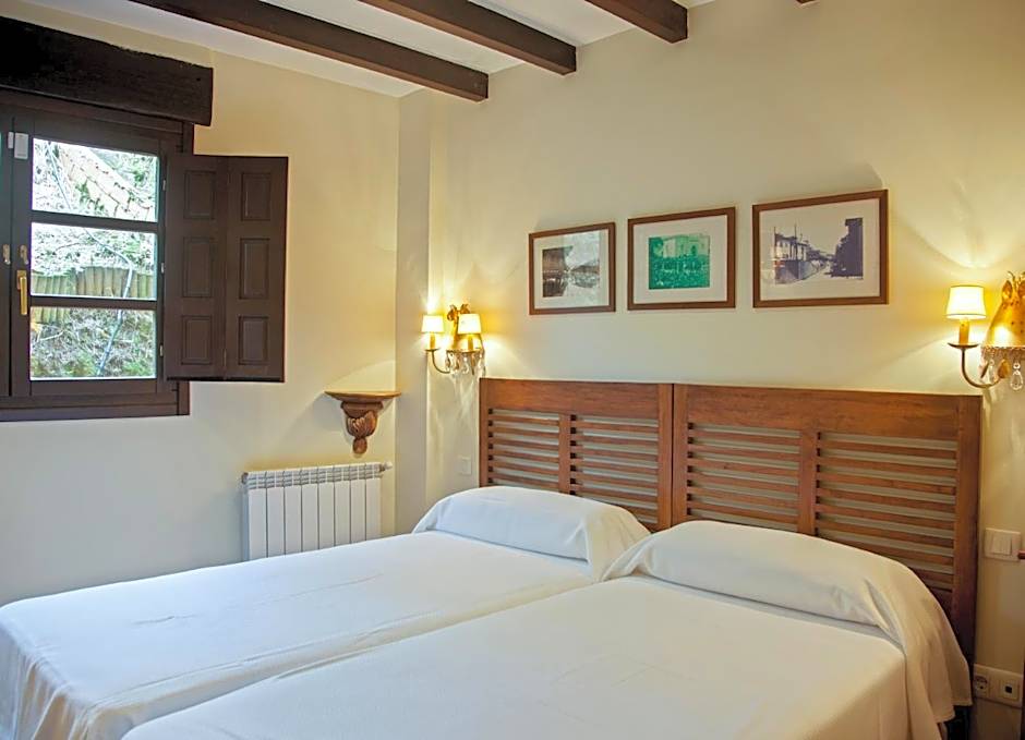 Hotel The Island