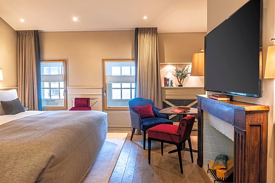 Les Armures Hotel