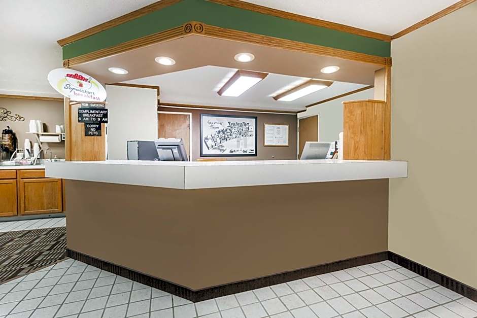 Super 8 by Wyndham Lexington