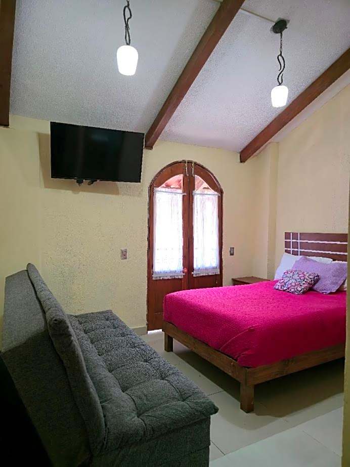HOTEL PUEBLO BONITO