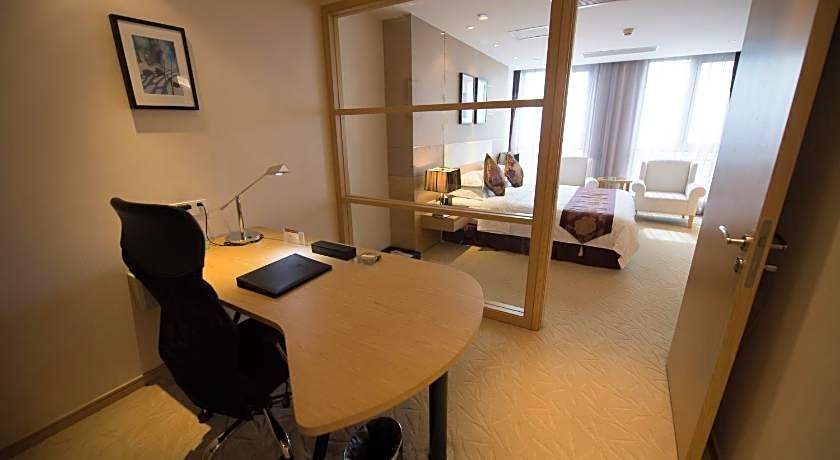 Suzhou Sun Plaza Hotel