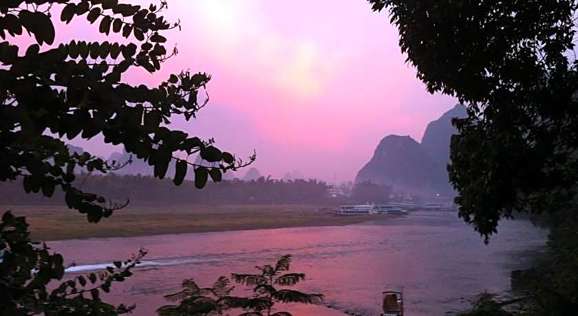 Yangshuo River View Hotel
