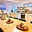 New Hostel Berlin Mitte - Free tea and coffee are provided around the clock