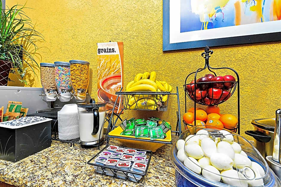 Microtel Inn & Suites By Wyndham New Braunfels