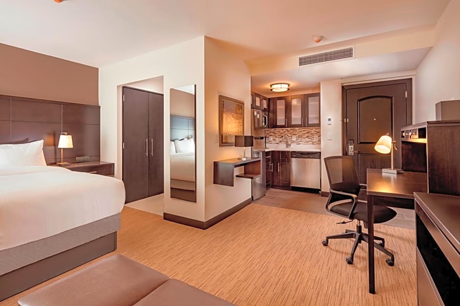 Staybridge Suites Silao By IHG