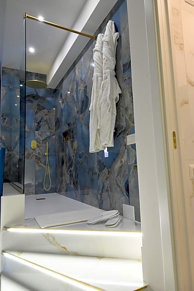 NM Luxury Suites