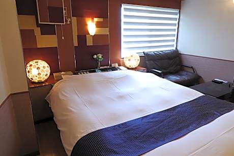 Double Room with Spa Bath