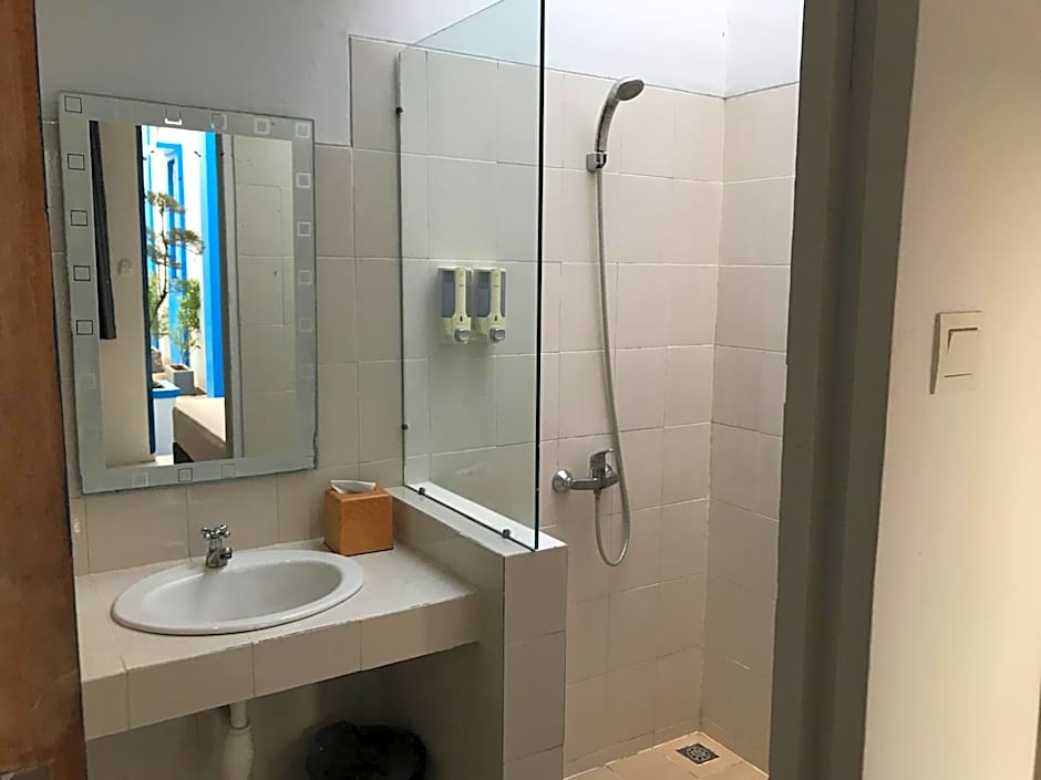 Atlas Gili Party Hostel