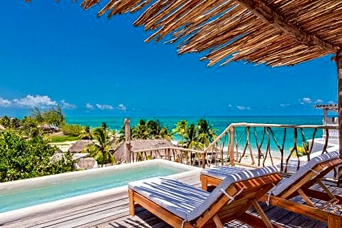 Punta Blanca Beachfront Suites