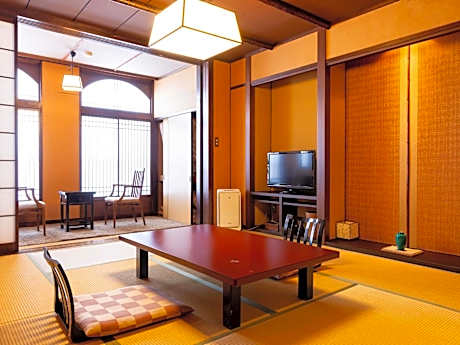 Japanese-Style Quadruple Room