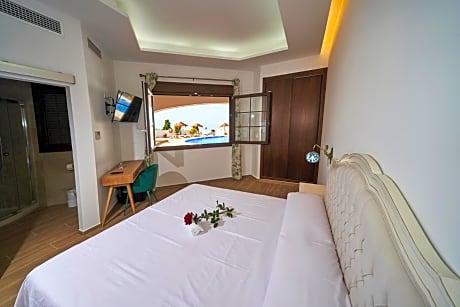 Double or Twin Room with Pool View