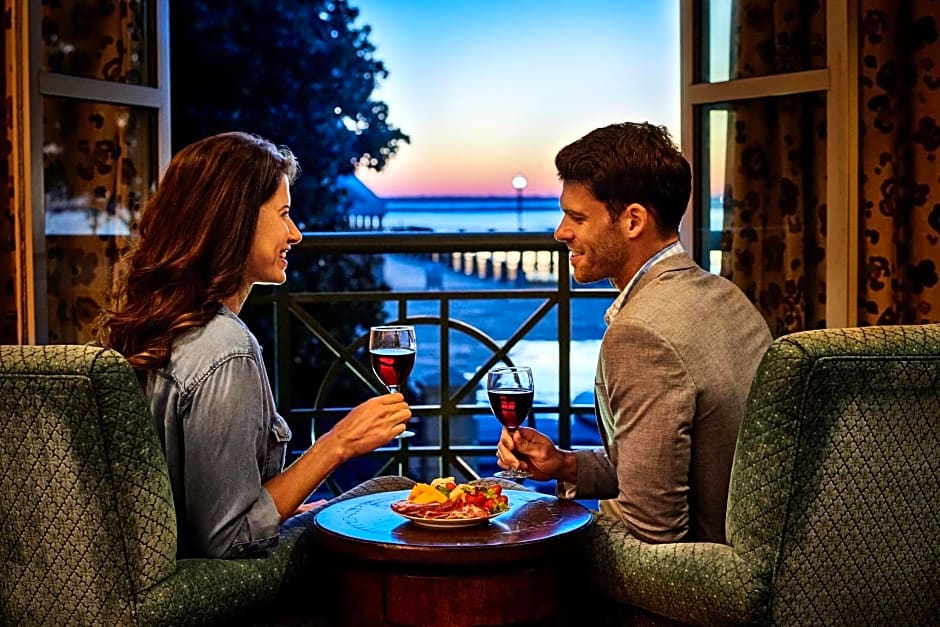 Harbourview Inn