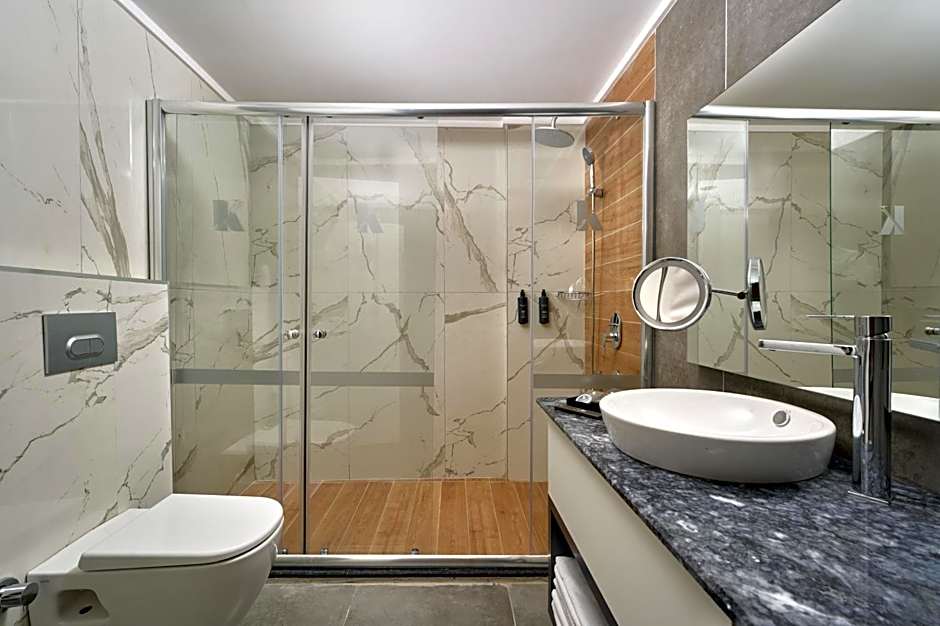 Kaila Krizantem Hotel