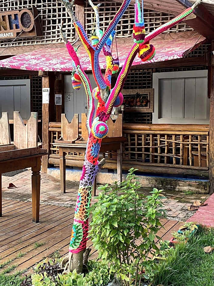 Quinta dos Samaniego - Chalés Rústicos e Suítes