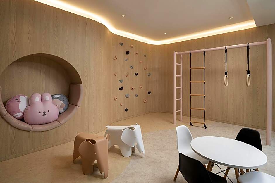 JonoX Phuket Karon Hotel