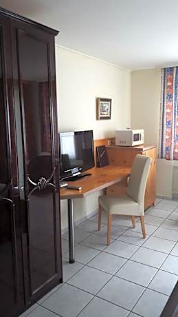 Classic Double Room with Balcony