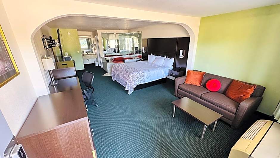 Garden Inn and Suites near Callaway Gardens Pine Mountain