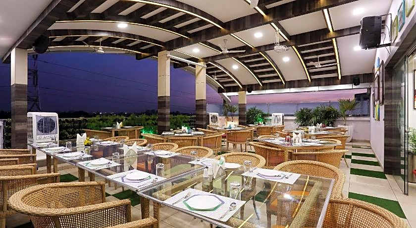 Treebo Daksh Residency