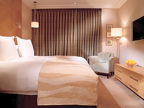 The Carlton Tower Jumeirah