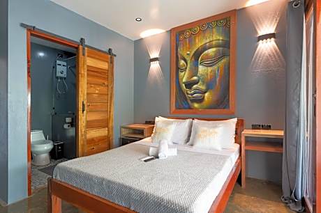 Casa De Loren Family Room