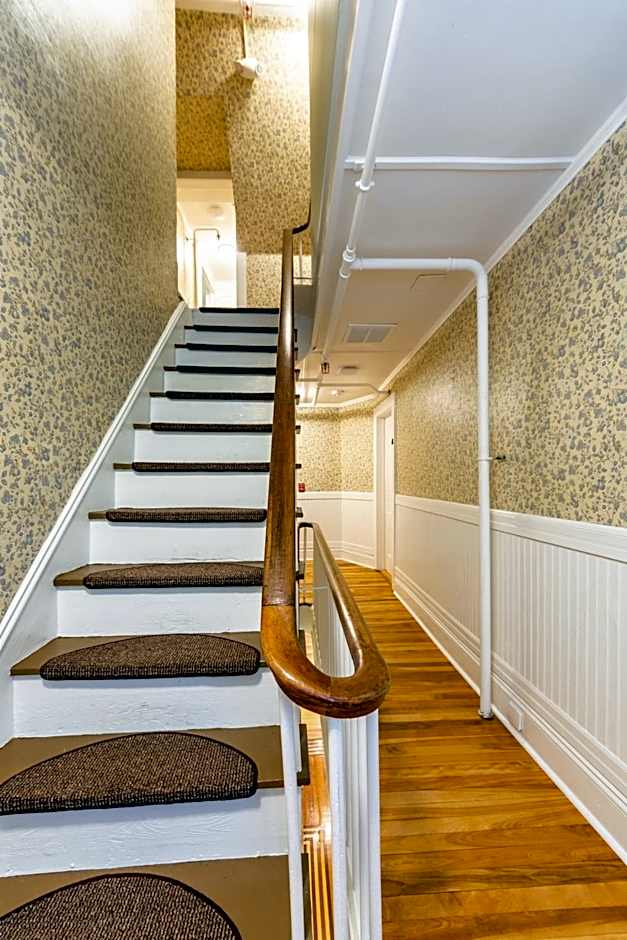 Cranmore Mountain Lodge Bed & Breakfast