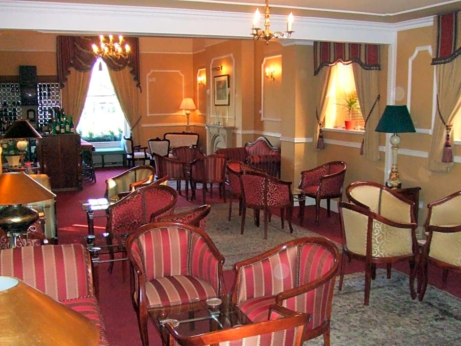 Ely House Hotel