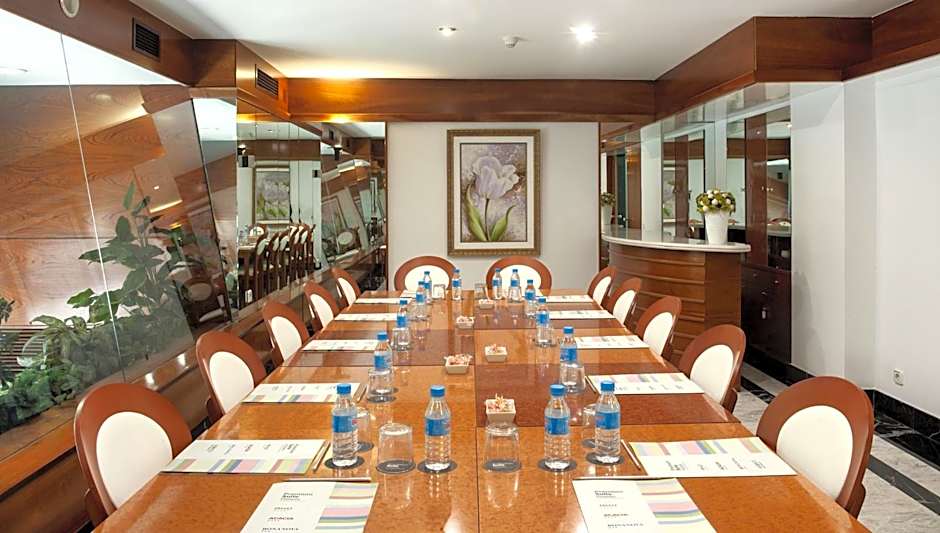 Acacia Suite