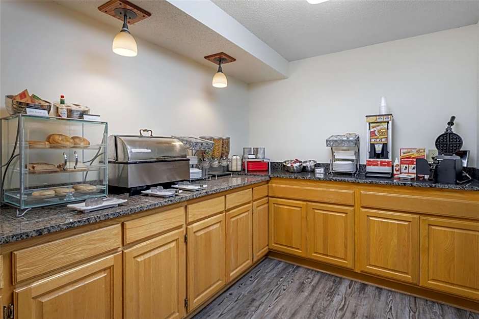 SureStay Plus Hotel by Best Western Litchfield