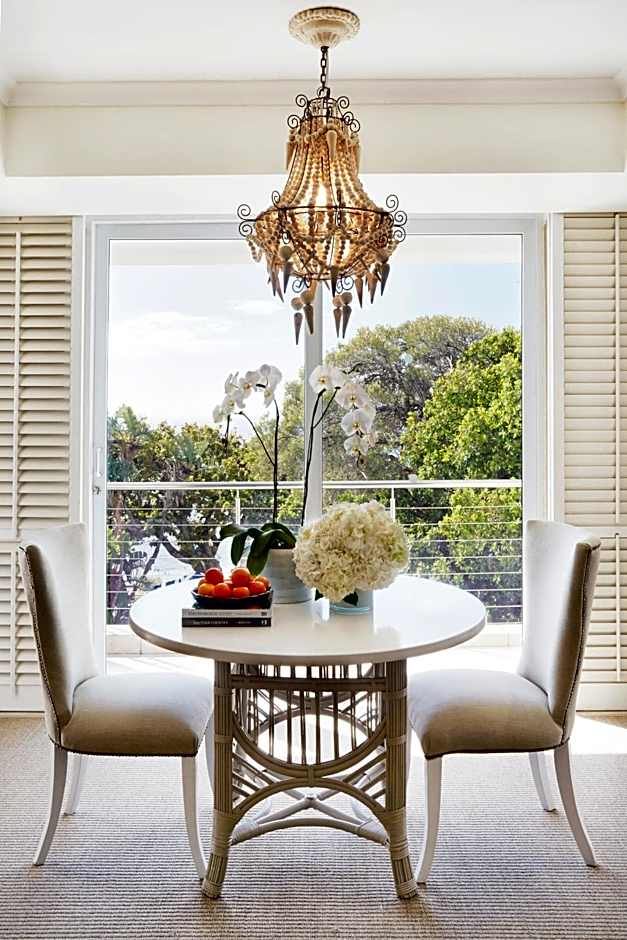 Twelve Apostles Hotel & Spa