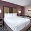 La Quinta Inn & Suites by Wyndham Wichita Airport