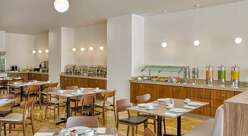 Fiesta Inn Guadalajara Periferico Poniente