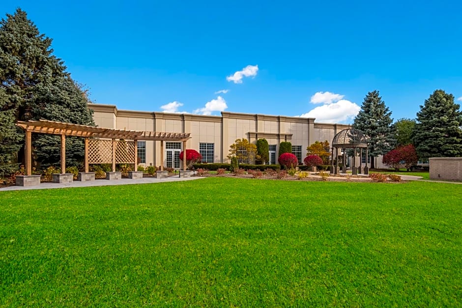 Clarion Hotel and Conference Center - Joliet