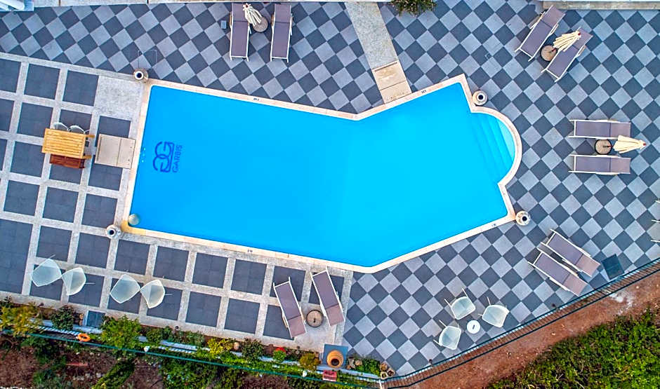 Garbis Villas & Apartments