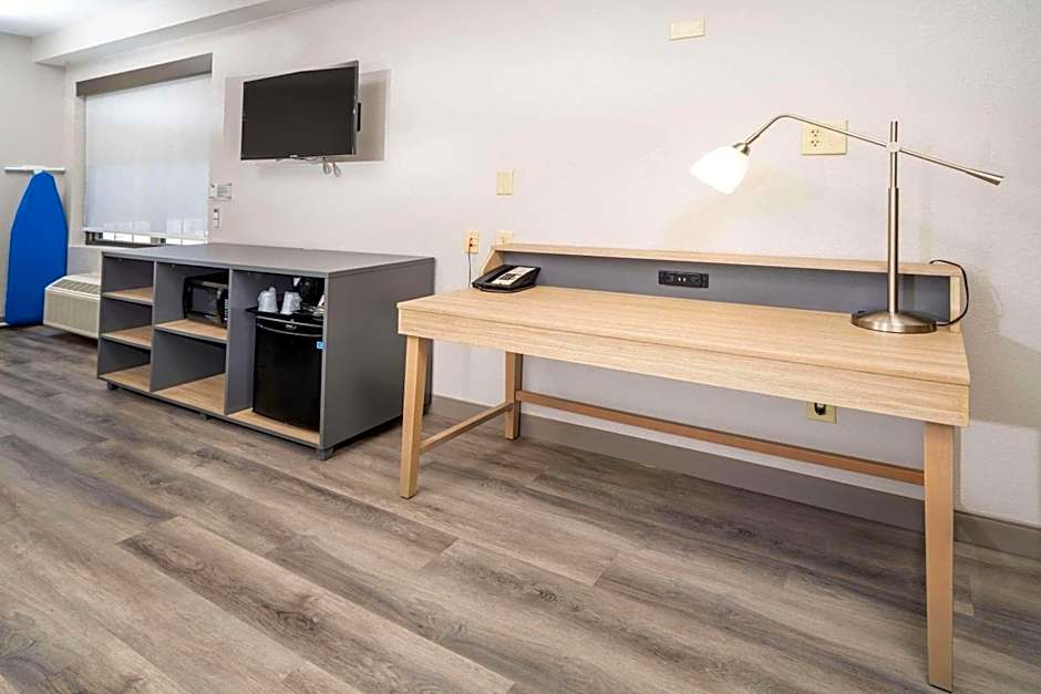 Country Inn & Suites by Radisson, Stone Mountain, GA