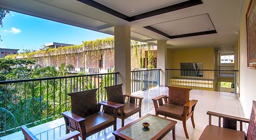Champlung Mas Hotel
