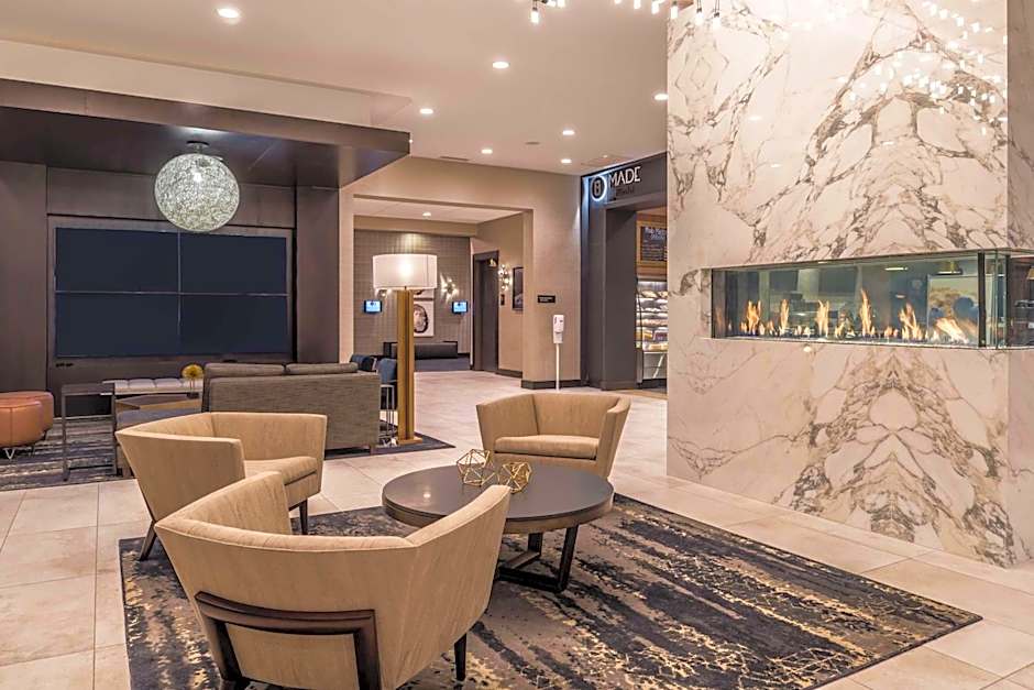 DoubleTree By Hilton Lafayette East