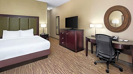 King Room - Courtyard View - First Floor