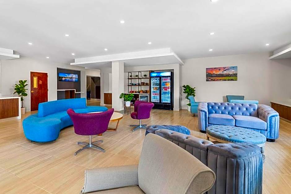 Roundhouse Suites