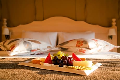 Garden Suite with Jacuzzi