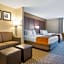 Comfort Suites South Haven Near I-96