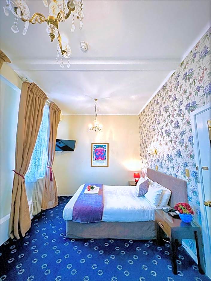 The Esplanade Hotel