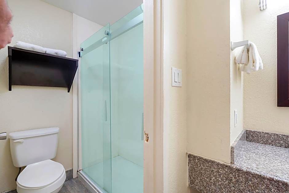 OYO Hotel Tulsa N Sheridan Rd & Airport