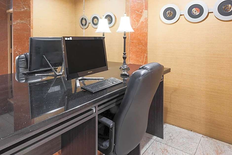 Ramada by Wyndham Newburgh/West Point