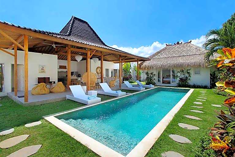 Villa Aksara 